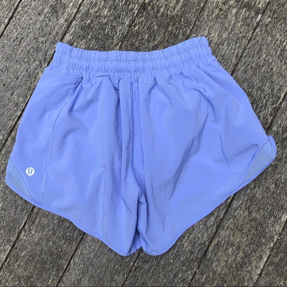 LULU LEMON HOTTY HOT SHORTS 4”